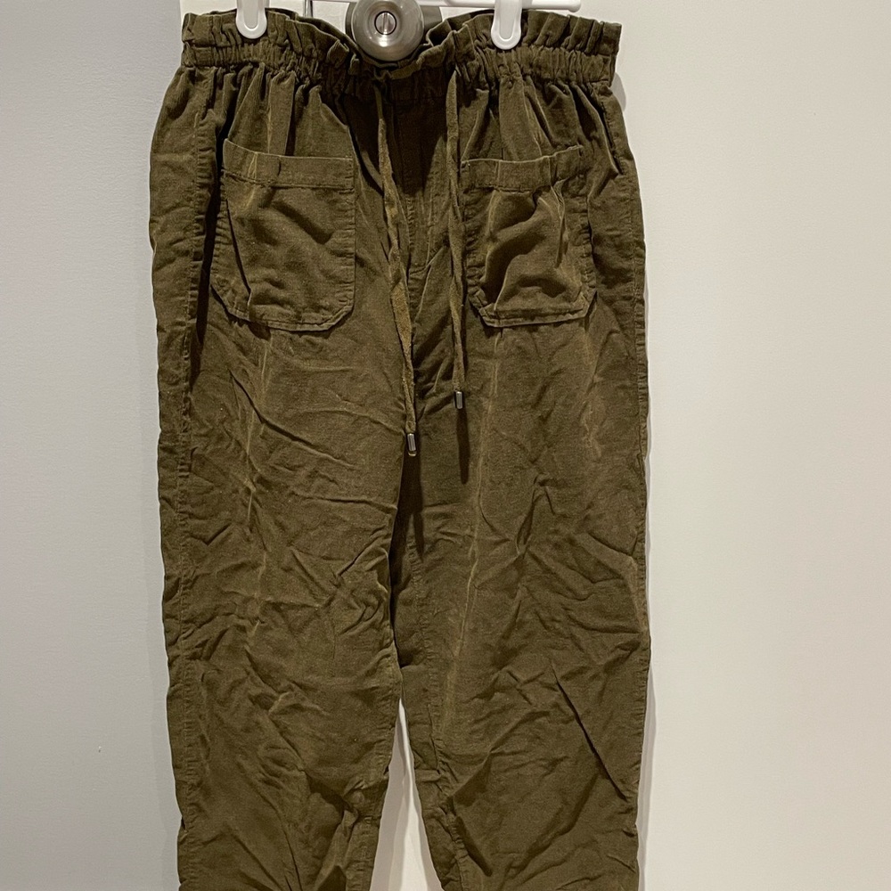 ZARA pants. Cotton. Moss green. Size: XS/24 waist. Used.